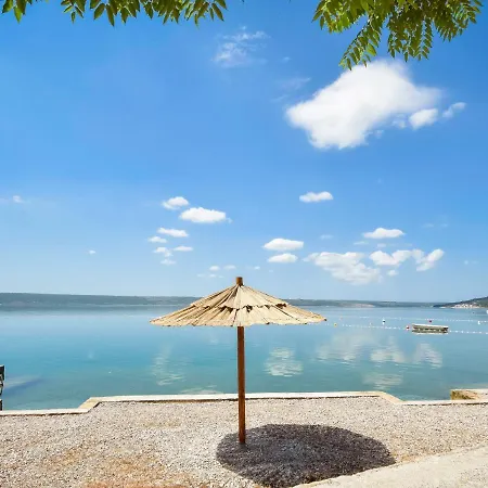 Skroco By Interhome * Maslenica