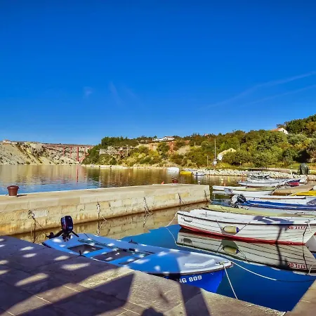 Apartment Apartment Skroco-1 By Interhome *